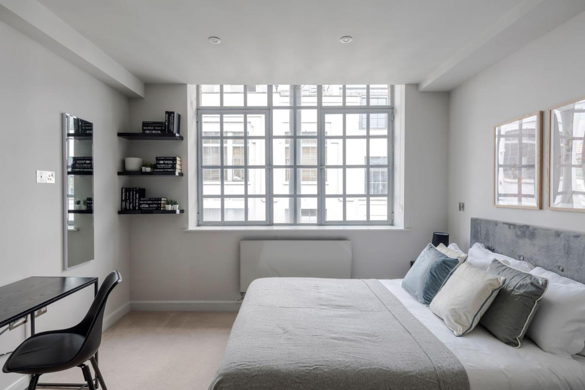 London'S Calling - Farringdon - By Frankie Says Exterior photo